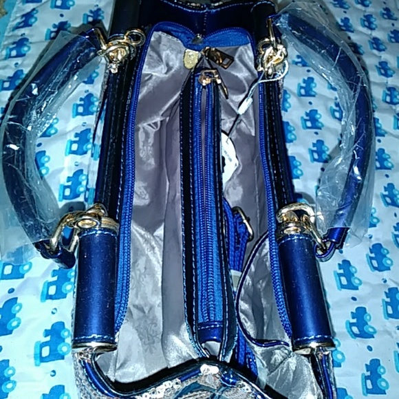 Purse - Picture 5 of 7